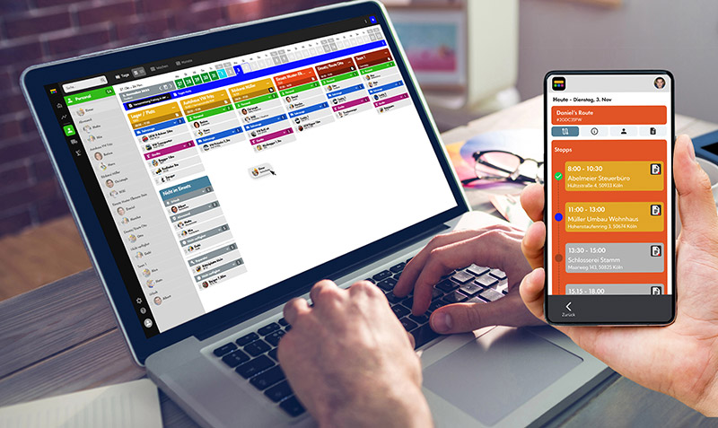 Desktop Und Smartphone